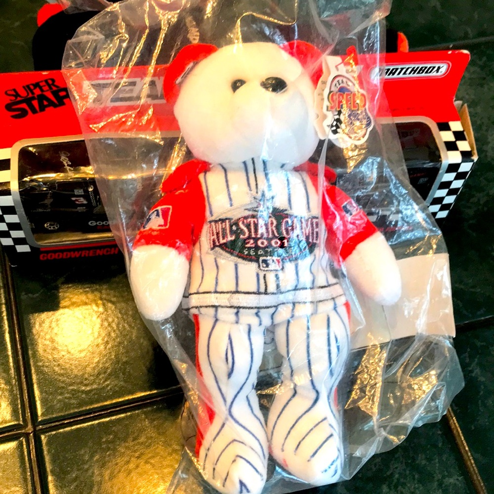 Nascar NEW All Star Game Bear. 2001